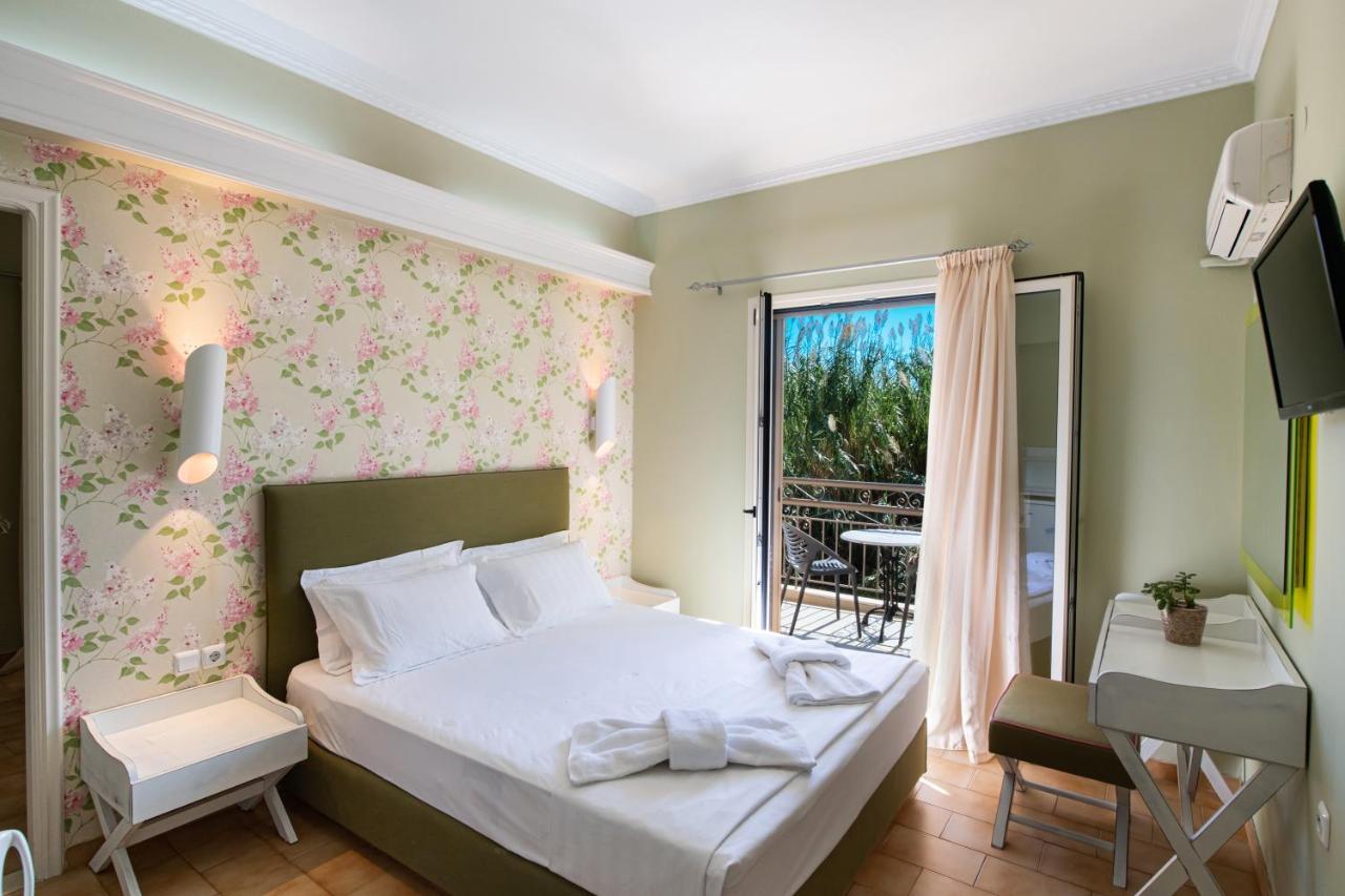 Hotel Sunny Garden à Nydri  Extérieur photo
