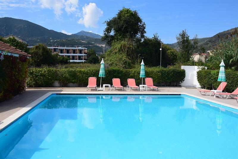 Hotel Sunny Garden à Nydri  Extérieur photo